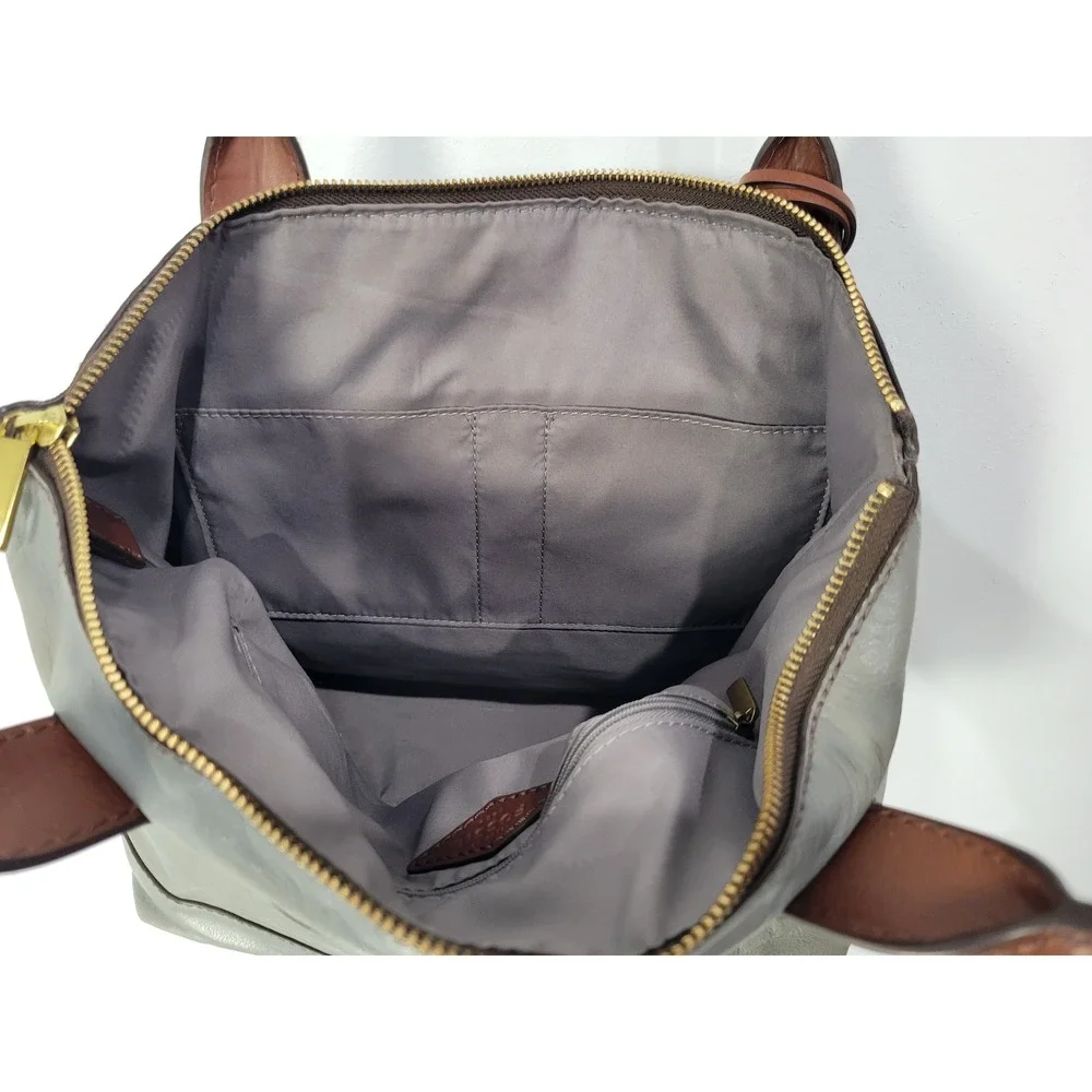 Fossil vintage shopper
